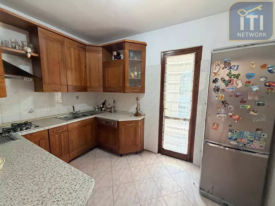 Immagine 10 di Villa in vendita  in Via Oceano Atlantico a Pomezia