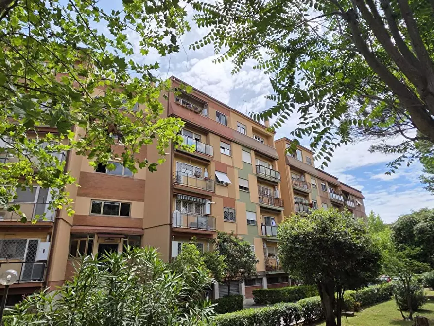 Immagine 1 di Appartamento in vendita  in Via Capo Spartivento 50 a Roma