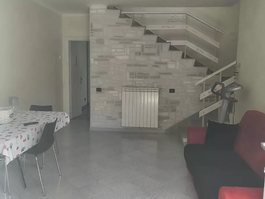 Immagine 4 di Villa in vendita  in via Renato fucini a Anzio