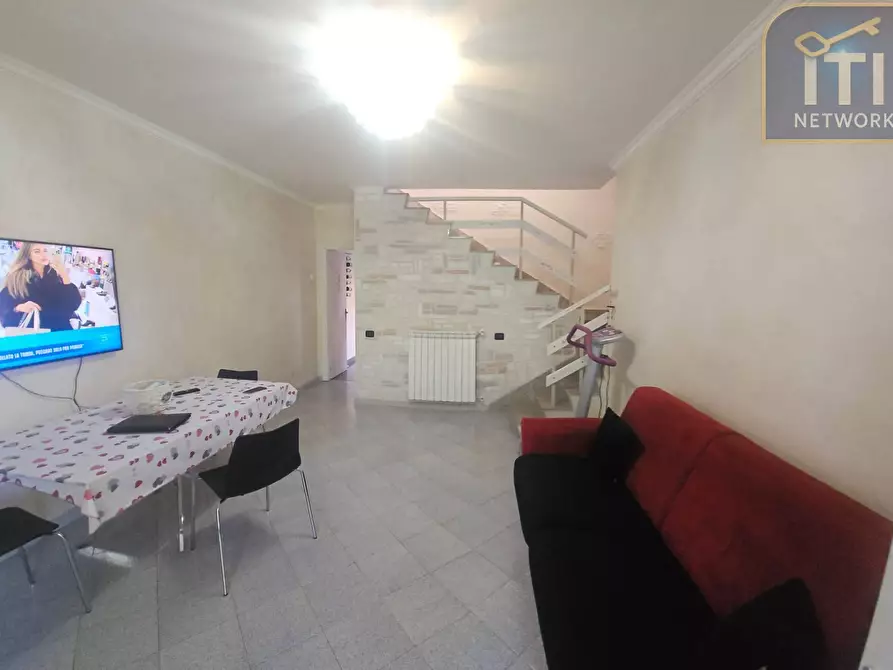 Immagine 12 di Villa in vendita  in via Renato fucini a Anzio