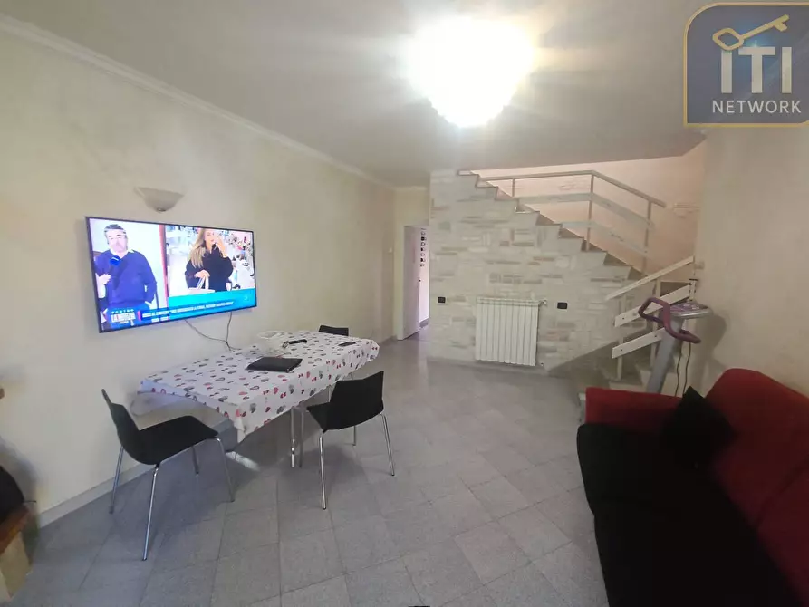 Immagine 10 di Villa in vendita  in via Renato fucini a Anzio