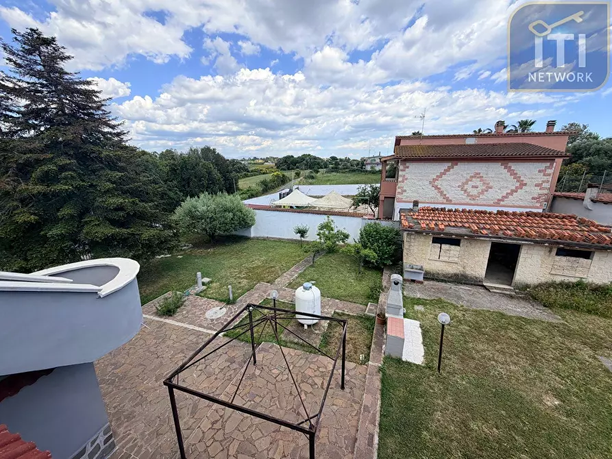 Immagine 60 di Villa in vendita  in Via Marta a Aprilia