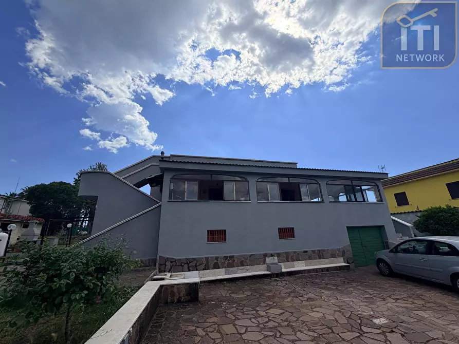 Immagine 4 di Villa in vendita  in Via Marta a Aprilia