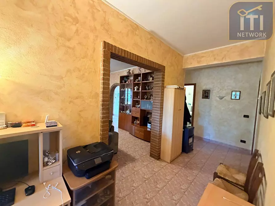 Immagine 44 di Villa in vendita  in Via Marta a Aprilia