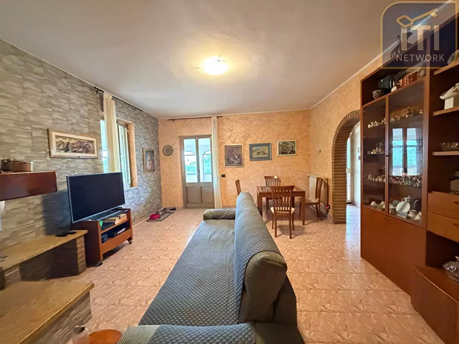 Immagine 34 di Villa in vendita  in Via Marta a Aprilia