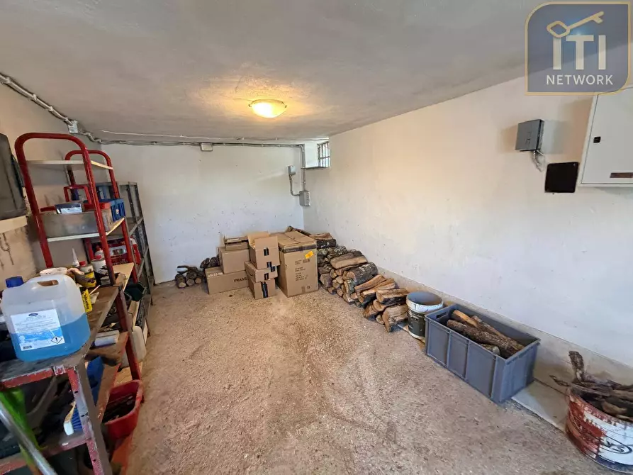 Immagine 63 di Villa in vendita  in Via Marta a Aprilia
