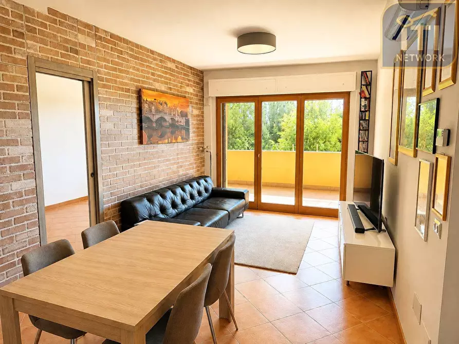 Immagine 1 di Appartamento in vendita  in Via Giorgio di Lullo 130 a Roma