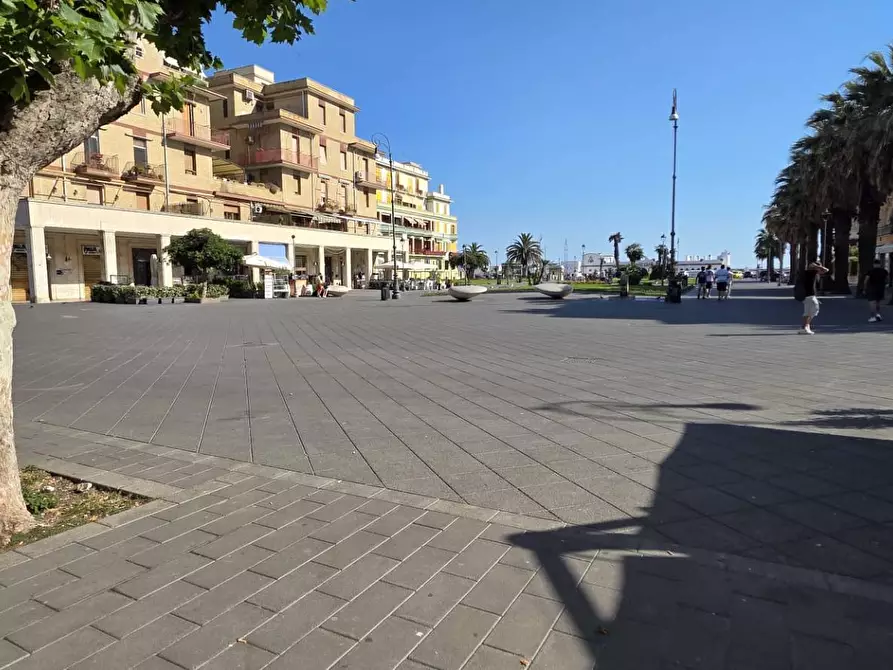 Immagine 18 di Appartamento in vendita  in Piazza Anco Marzio 13 a Roma