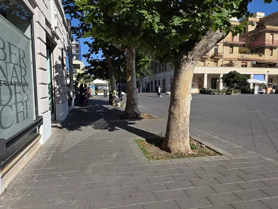 Immagine 19 di Appartamento in vendita  in Piazza Anco Marzio 13 a Roma