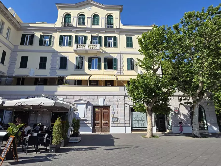 Immagine 20 di Appartamento in vendita  in Piazza Anco Marzio 13 a Roma