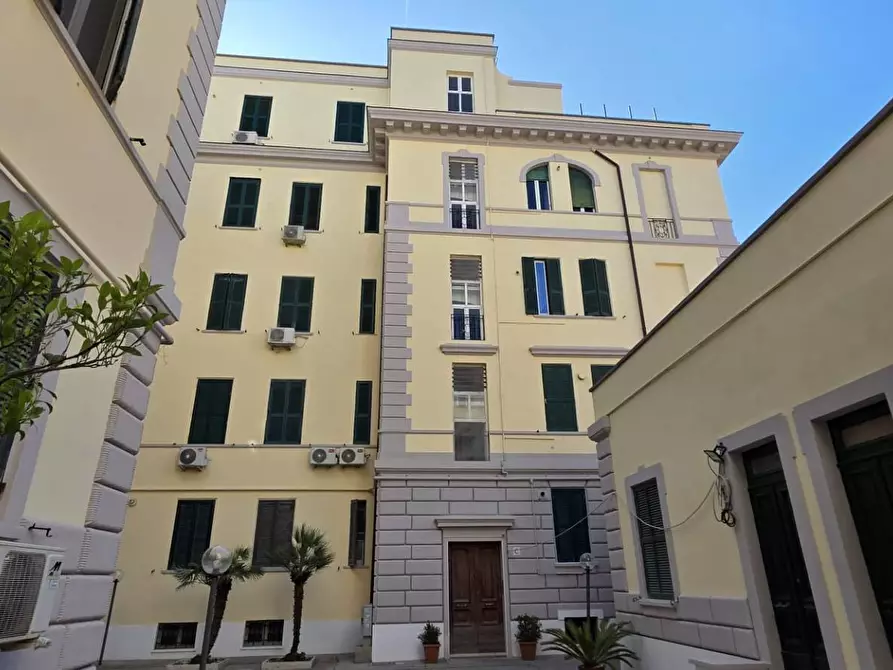 Immagine 13 di Appartamento in vendita  in Piazza Anco Marzio 13 a Roma