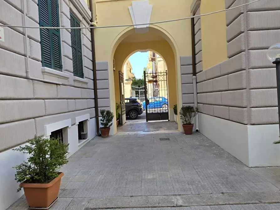 Immagine 12 di Appartamento in vendita  in Piazza Anco Marzio 13 a Roma