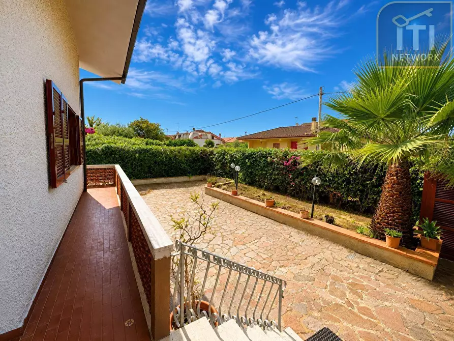Immagine 14 di Villa in vendita  in via tanaro 91 a Ardea