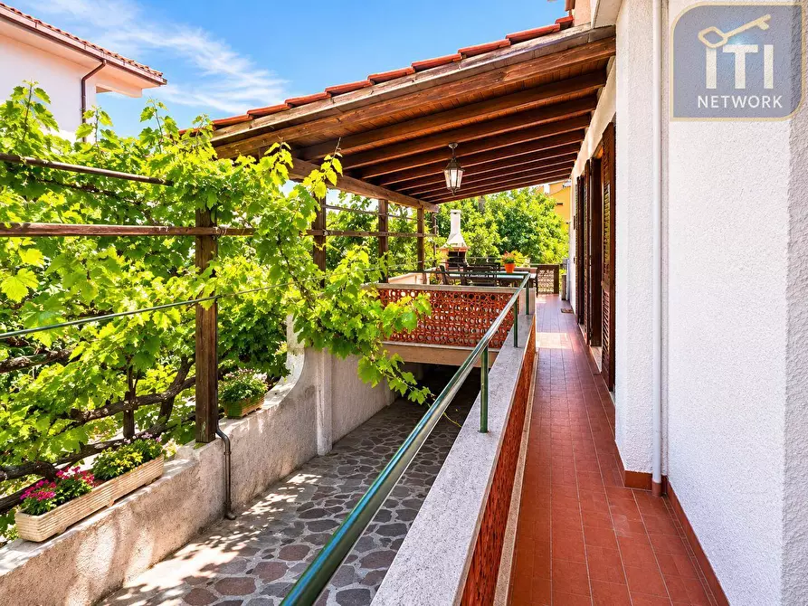 Immagine 15 di Villa in vendita  in via tanaro 91 a Ardea