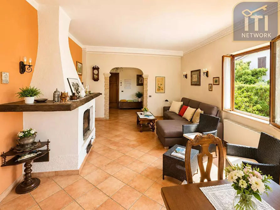 Immagine 20 di Villa in vendita  in via tanaro 91 a Ardea