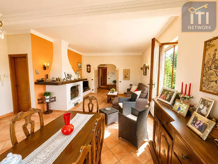Immagine 21 di Villa in vendita  in via tanaro 91 a Ardea