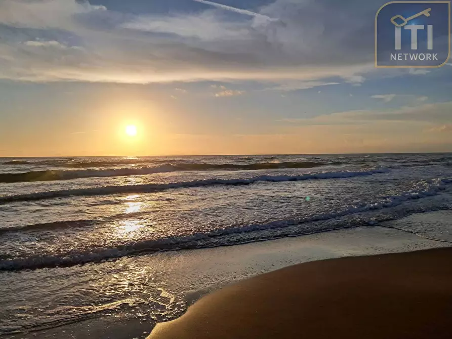 Immagine 1 di Appartamento in vendita  in Lungomare degli Ardeatini a Ardea