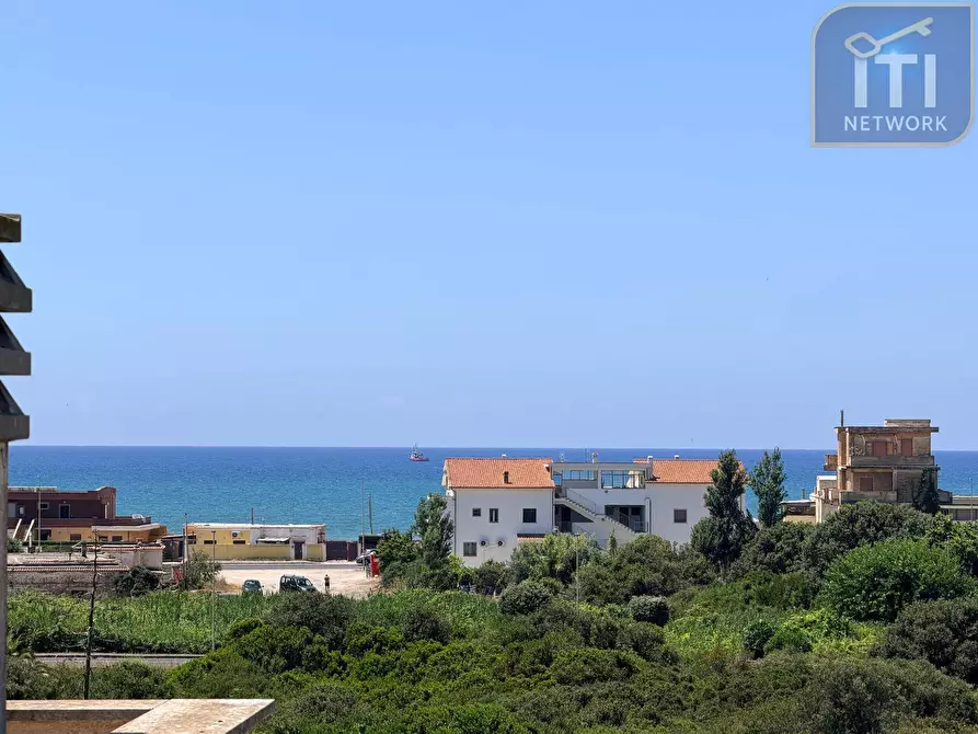 Immagine 1 di Attico in vendita  in Via Sicilia a Ardea