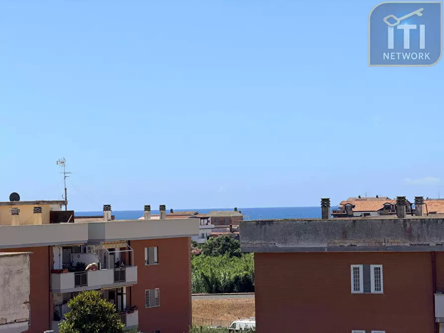 Immagine 42 di Attico in vendita  in Via Sicilia a Ardea