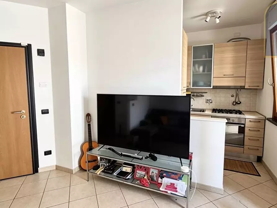 Immagine 8 di Appartamento in vendita  in Via Domenico Ceccarossi a Roma