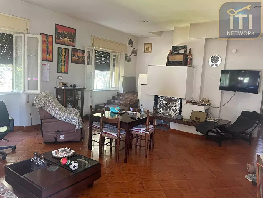Immagine 13 di Villa in vendita  in via delle petunie a Anzio