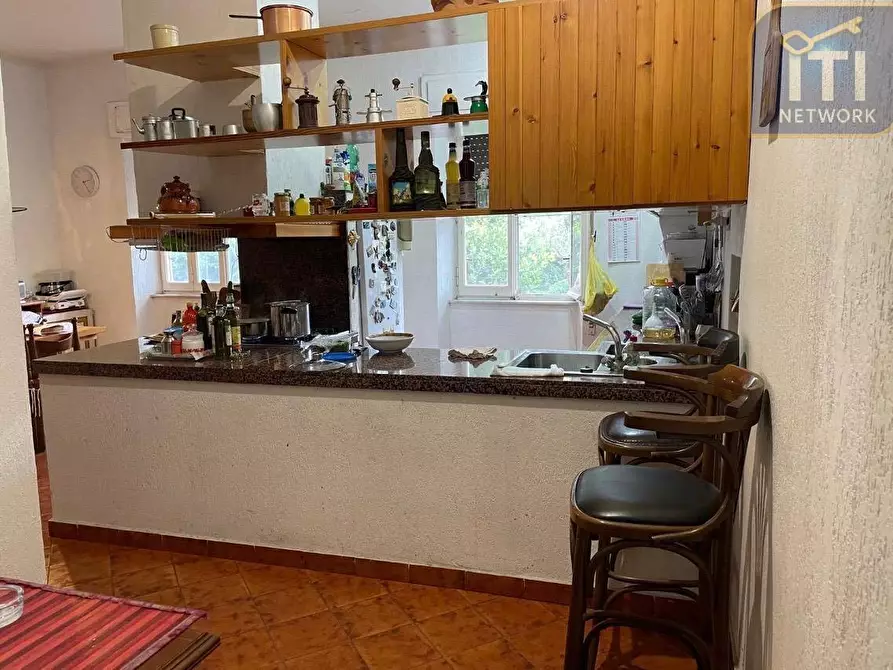 Immagine 15 di Villa in vendita  in via delle petunie a Anzio