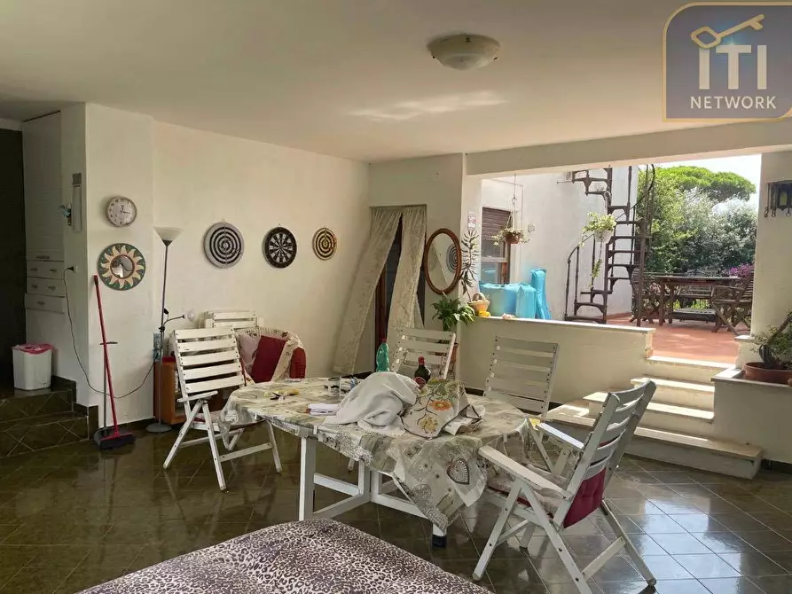 Immagine 10 di Villa in vendita  in via delle petunie a Anzio