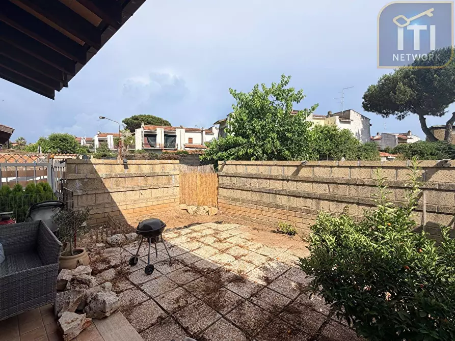 Immagine 3 di Villa in vendita  in Via Scrivia a Ardea