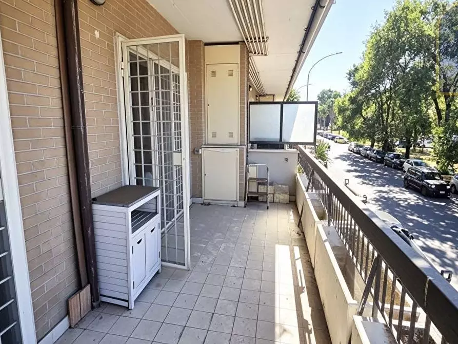 Immagine 16 di Appartamento in vendita  in Via Isole Del Capo Verde 99 a Roma