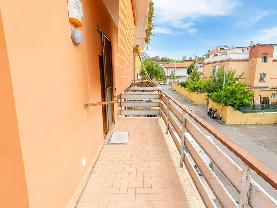 Immagine 1 di Appartamento in vendita  in via Verzino 14 a Roma