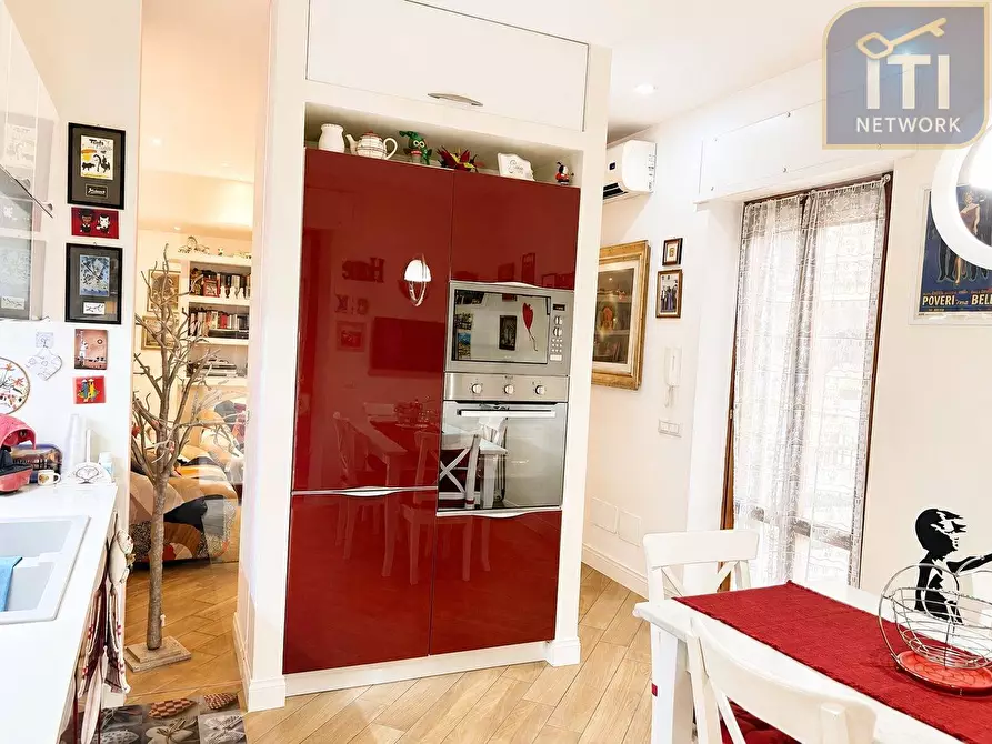 Immagine 9 di Appartamento in vendita  in via Verzino 14 a Roma