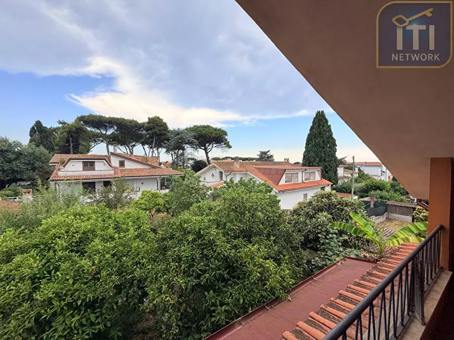 Immagine 39 di Villa in vendita  in Via Delle Acacie a Ardea