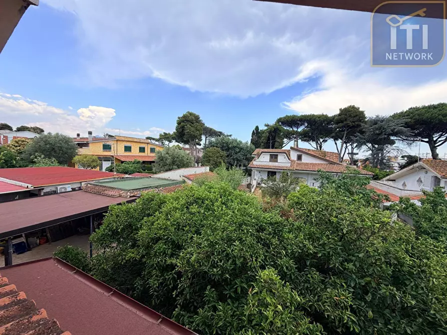 Immagine 41 di Villa in vendita  in Via Delle Acacie a Ardea