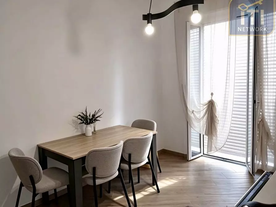 Immagine 8 di Appartamento in vendita  in Viale Vasco De Gama 84 a Roma