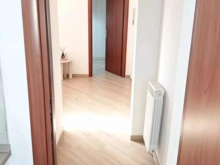 Immagine 15 di Appartamento in vendita  in Viale Vasco De Gama 84 a Roma