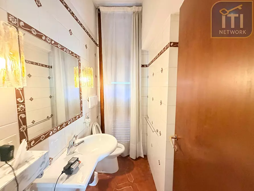 Immagine 16 di Villa in vendita  in Via Protagora a Roma