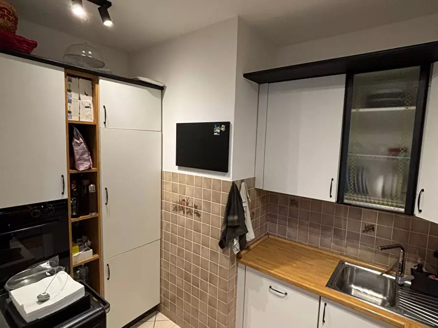 Immagine 15 di Appartamento in vendita  in via ninfa a Aprilia