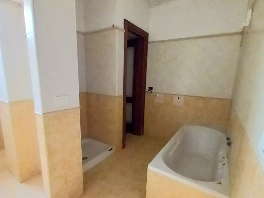 Immagine 36 di Multiproprietà in vendita  in via Taglio delle cinque miglia a Nettuno