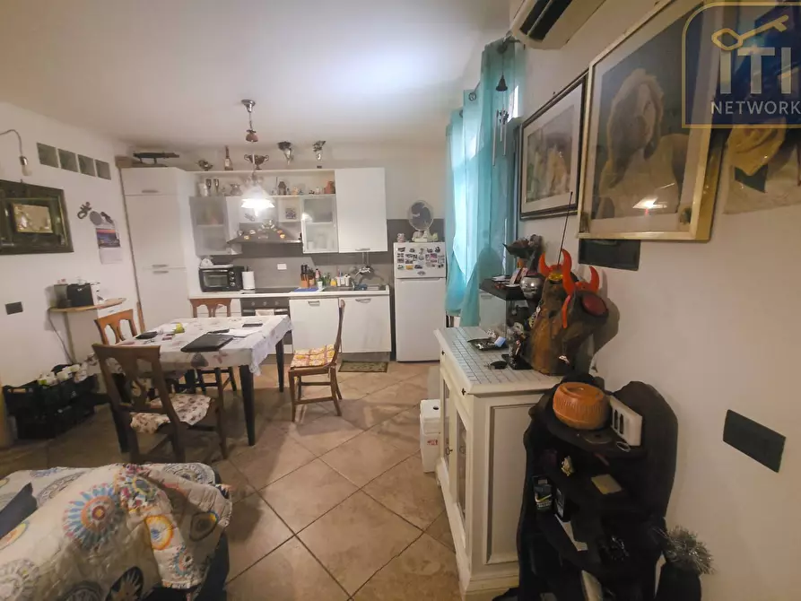 Immagine 6 di Appartamento in vendita  in Via Argonauti a Pomezia