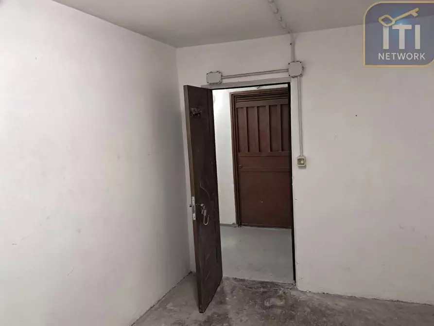 Immagine 23 di Appartamento in vendita  in Viale Vasco De Gama 84 a Roma