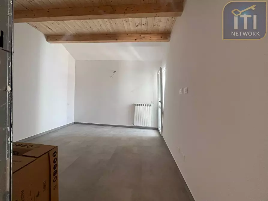 Immagine 7 di Casa semindipendente in vendita  in VIA BURANO a Ardea
