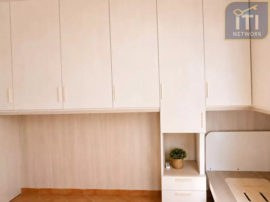 Immagine 11 di Appartamento in vendita  in Lungomare Duca Degli Abruzzi a Roma