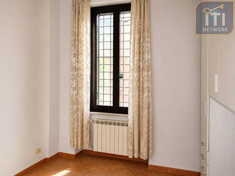 Immagine 10 di Appartamento in vendita  in Lungomare Duca Degli Abruzzi a Roma