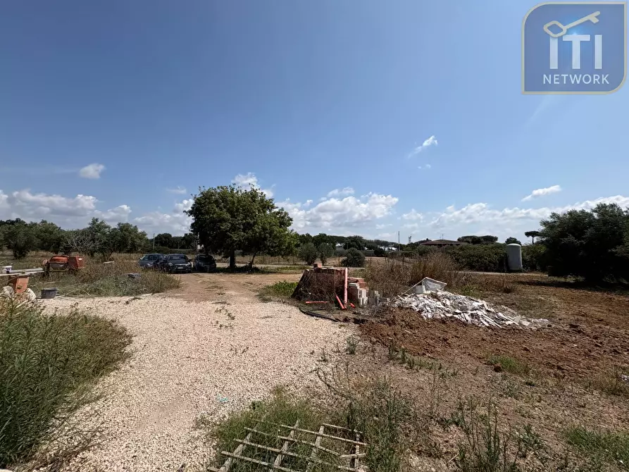 Immagine 8 di Rustico / casale in vendita  in Via Vaccareccia a Pomezia