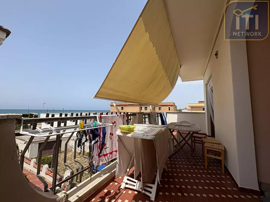 Immagine 3 di Attico in vendita  in Lungomare degli Ardeatini a Ardea