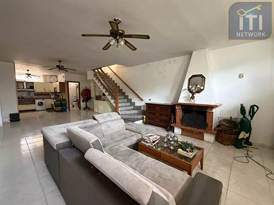 Immagine 17 di Villa in vendita  in Via Adda a Ardea