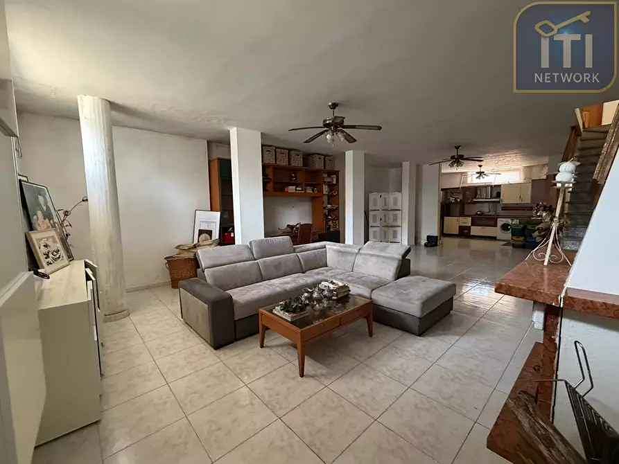 Immagine 21 di Villa in vendita  in Via Adda a Ardea