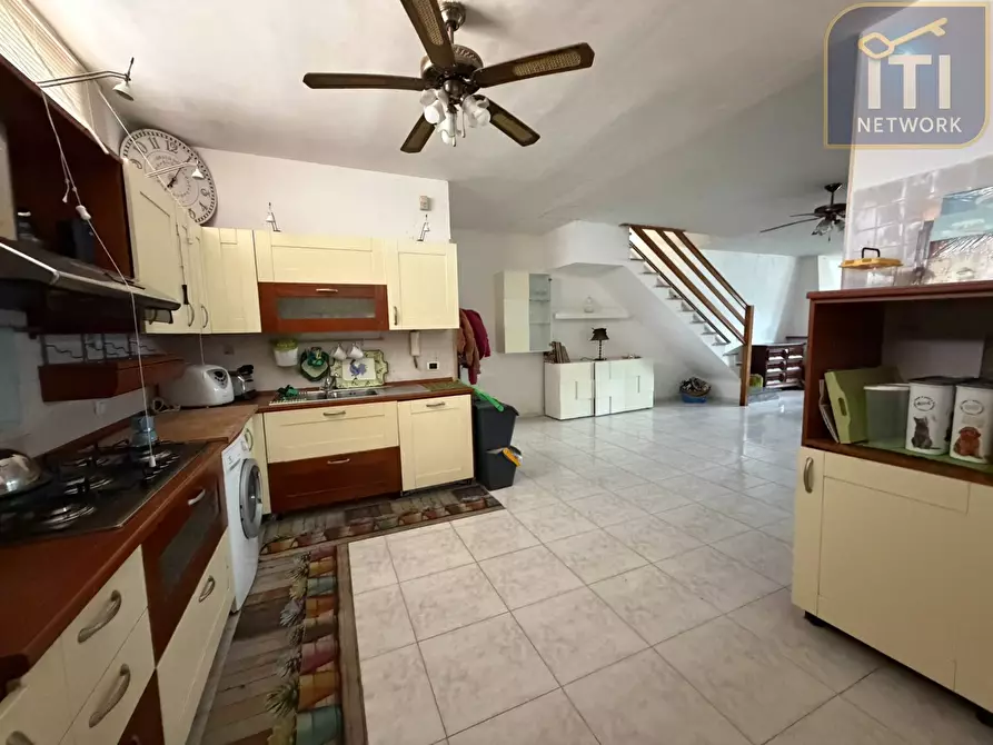 Immagine 24 di Villa in vendita  in Via Adda a Ardea