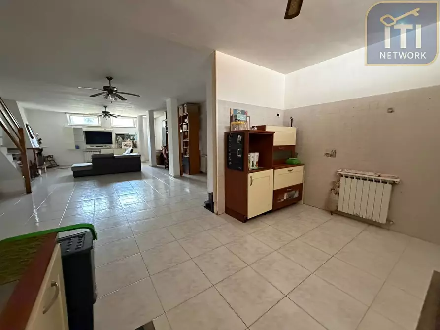 Immagine 25 di Villa in vendita  in Via Adda a Ardea
