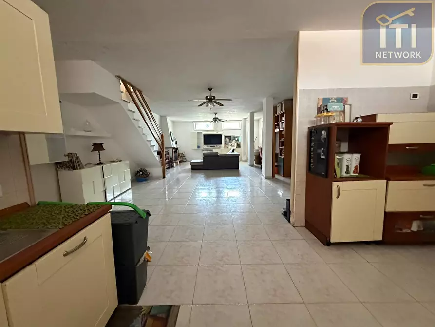 Immagine 26 di Villa in vendita  in Via Adda a Ardea